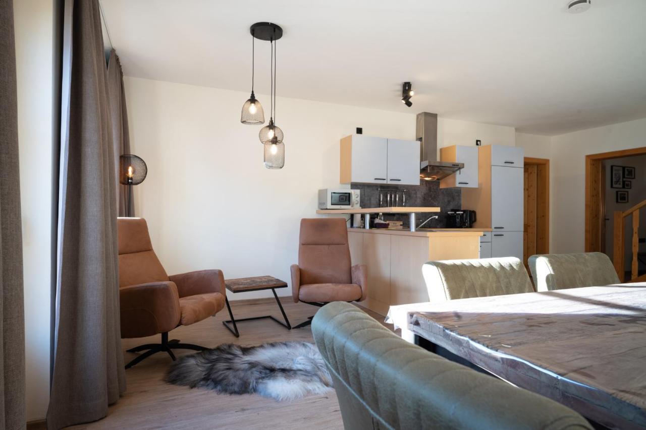 Landhaus Lodges Anke by we rent Kaprun Zimmer foto