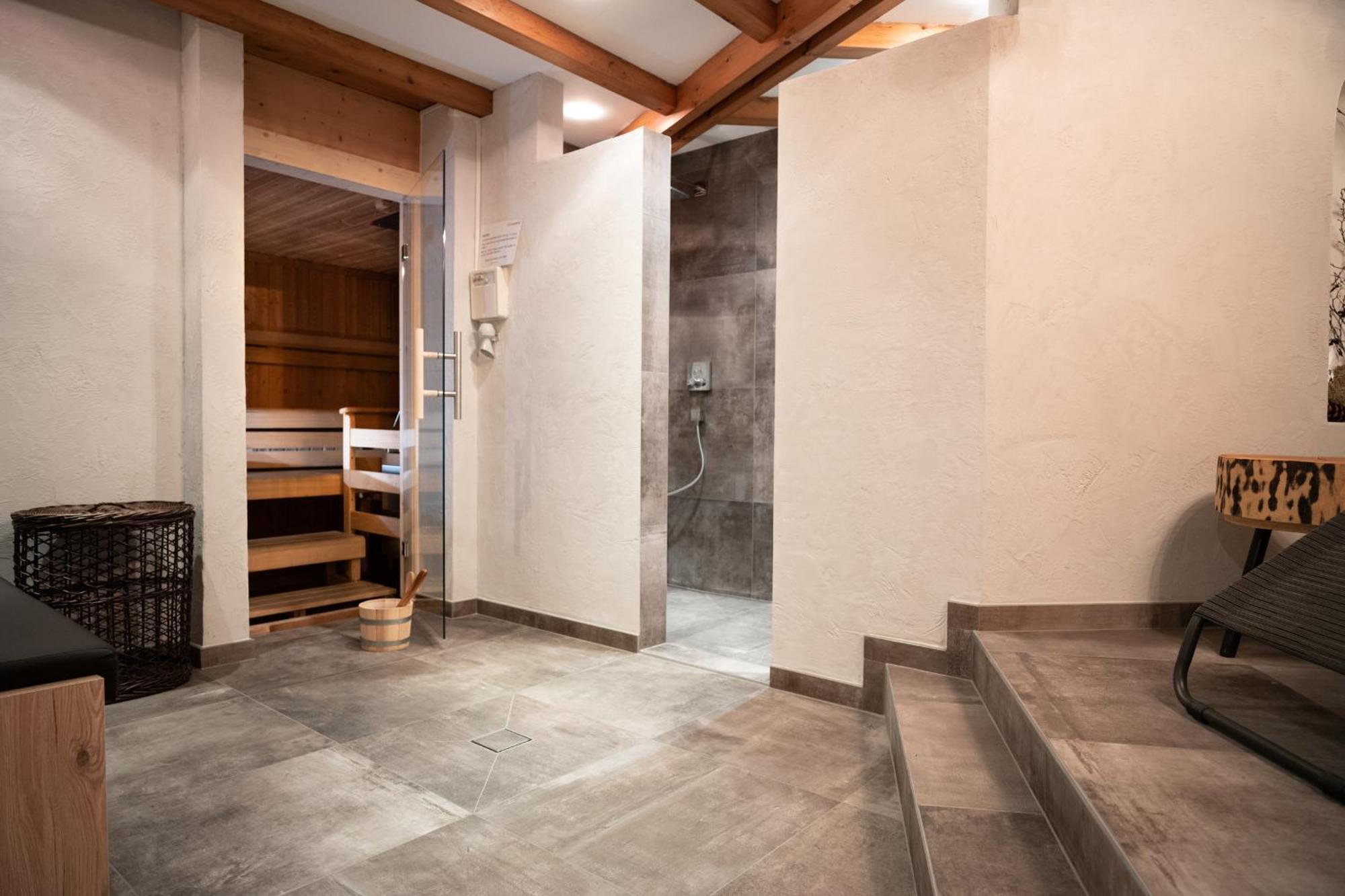 Landhaus Lodges Anke by we rent Kaprun Zimmer foto